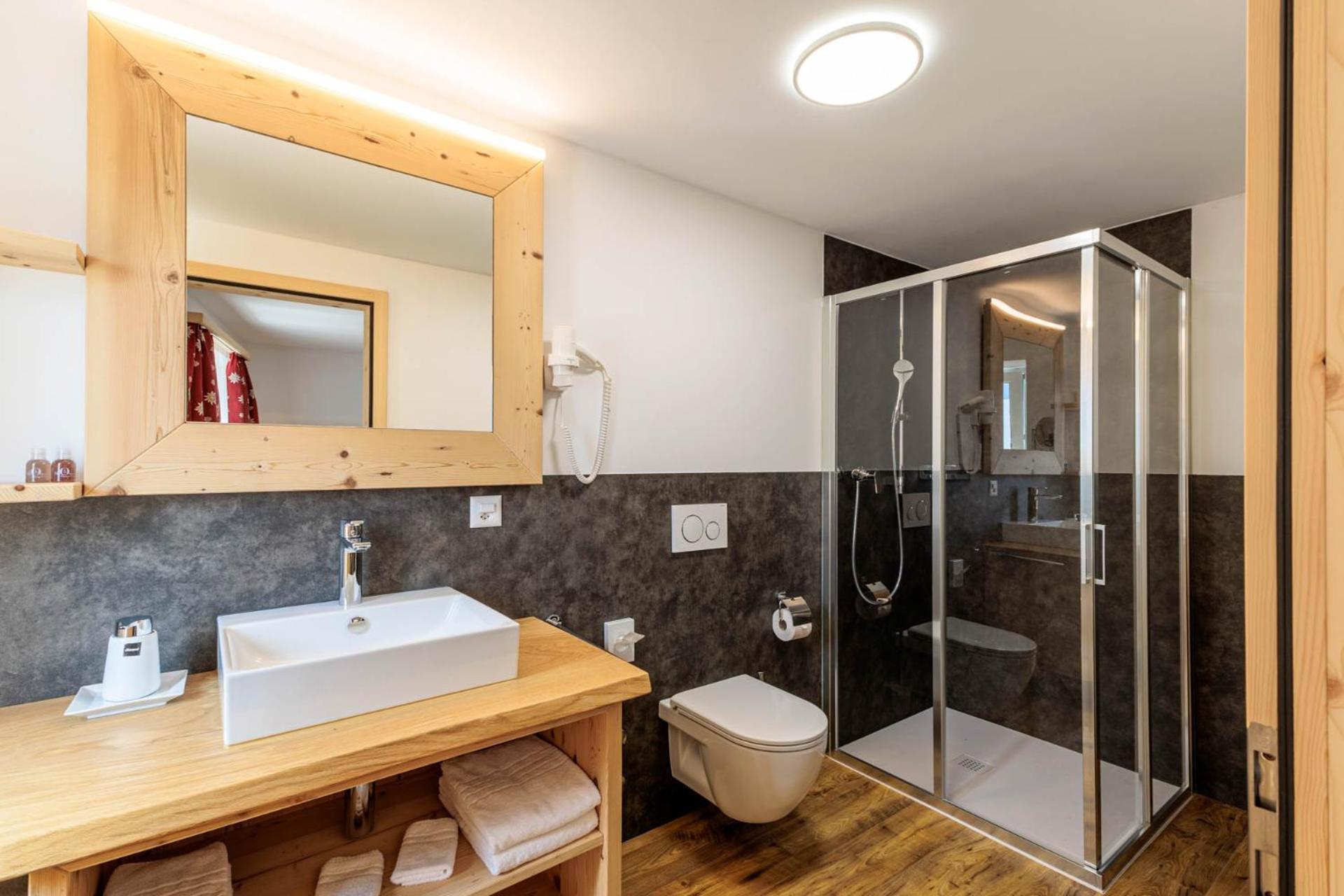 Albergo Lardi Le Prese Luaran gambar