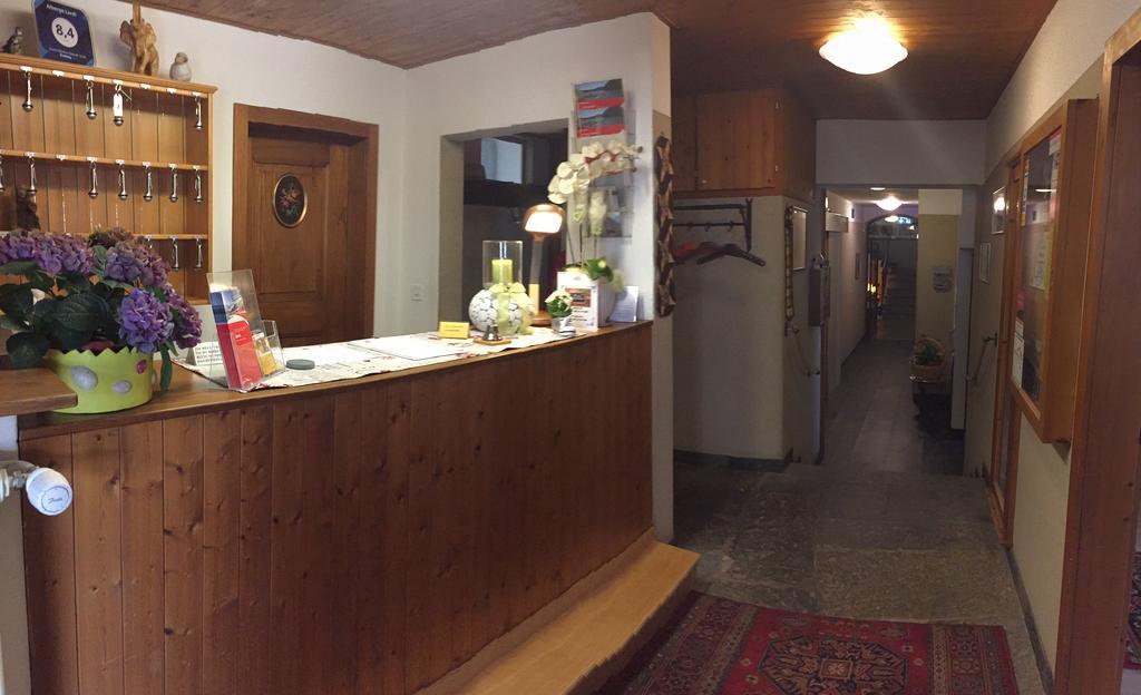 Albergo Lardi Le Prese Luaran gambar